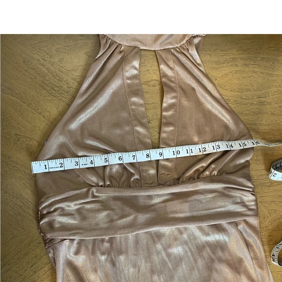 Guess by Marciano Gold Marilyn Gown with Train Size Large - Picture 5 of 7